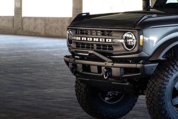 DV8 Offroad 21-22 Ford Bronco Factory Modular Front Bumper Bull Bar Supply - Image 3